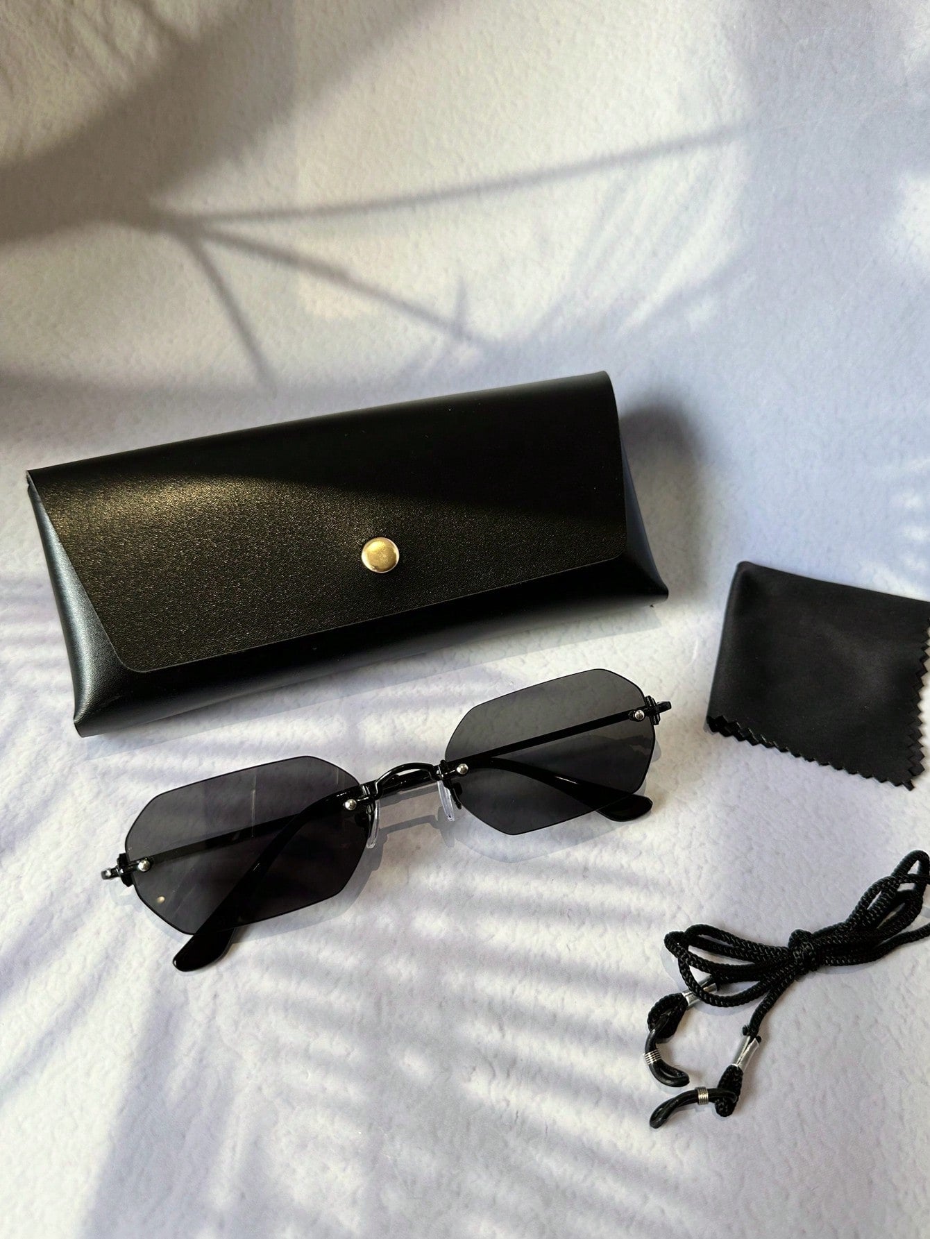 1pc Women's Geometric Pattern Copper Alloy Frameless Sunglasses, Fashionable And Sunshade, Suitable For Daily Clothing, Color Matching, Beach Vacation, Swimming Pool, Party, Casual Wear (With Glasses Box, Cleaning Cloth, Eyeglasses String) - Negative Appa