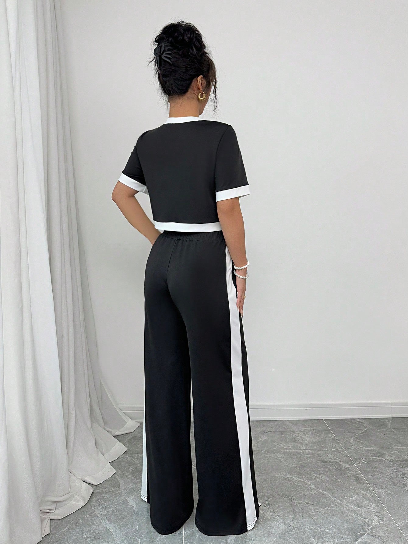 2pcs/Set Women Color Block Round Neck Button Decor Short Sleeve Top & Pants Set - Negative Apparel