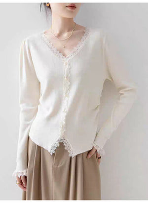 Andy velvet new lace splicing V - neck sweater knitted sweater pearl buckle age - reducing design women's foreign style top - Negative Apparel