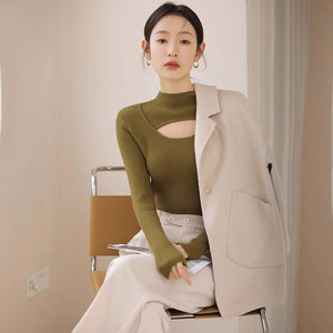 Bottom shirt women's 2022 autumn and winter new design sense medium collar inside with foreign style semi - turtleneck knitted sweater upper and outer dressing - Negative Apparel