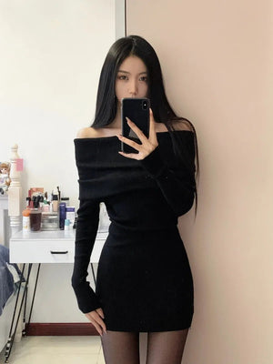 Core - spun yarn, one - word shoulder design, waist - closed and thin dress, children's autumn and winter new long - sleeved knitted hip - wrapped skirt, inner fit - Negative Apparel