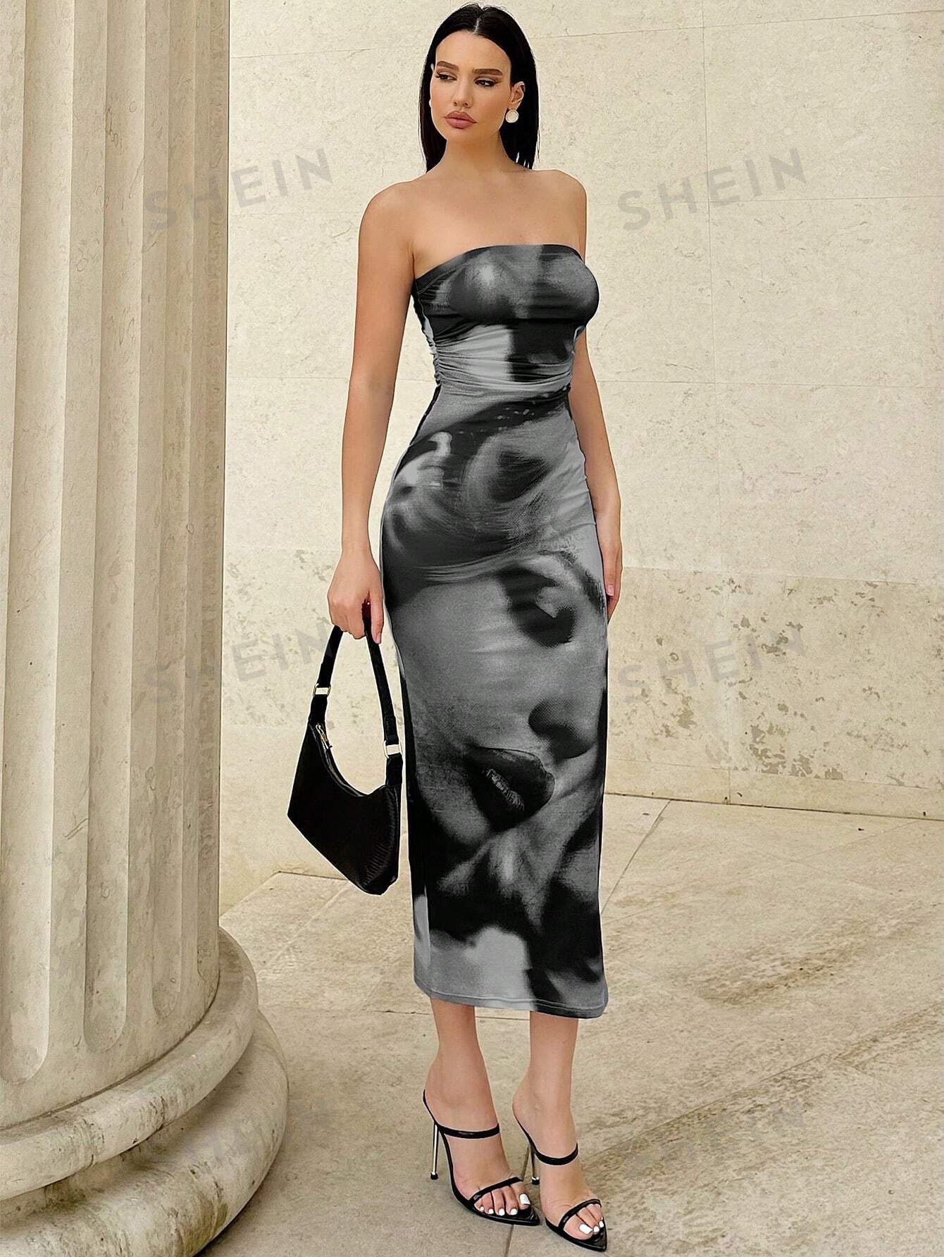 Essnce Women's Retro Portrait Printed Bodycon Dress