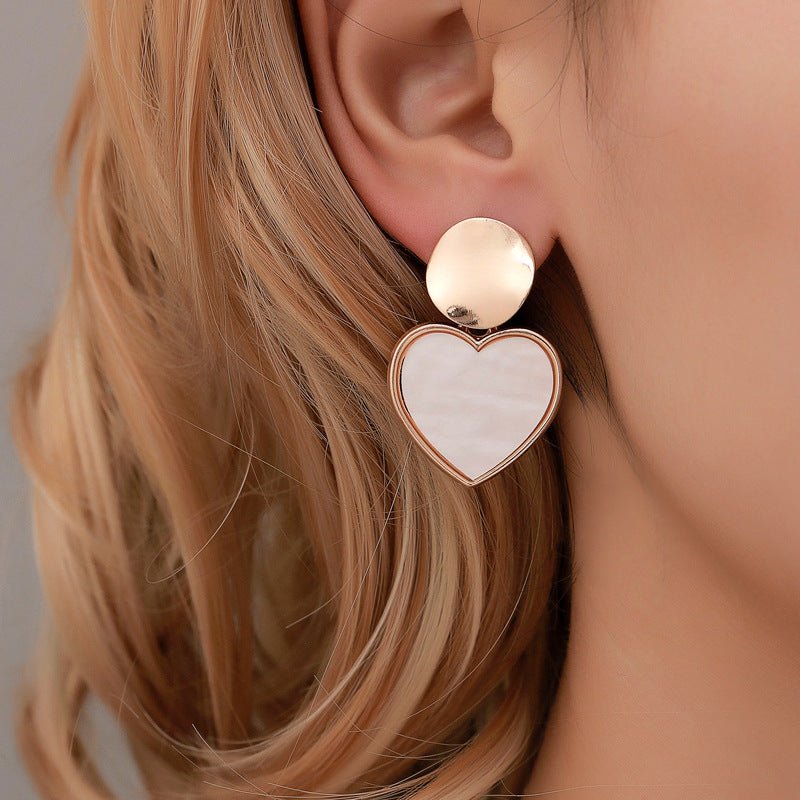Korean version of small fresh earrings simple geometric heart earrings personality hollow disc alloy pendant girl heart earrings - Negative Apparel