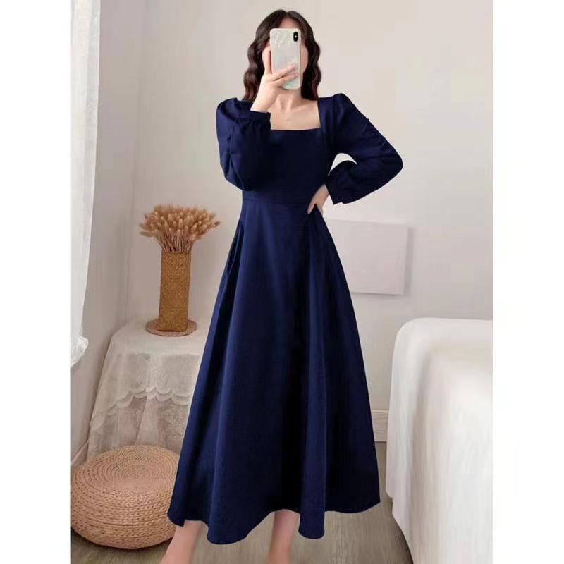 New Year long - sleeved dress temperament square collar knee - length Hepburn style little black dress - Negative Apparel