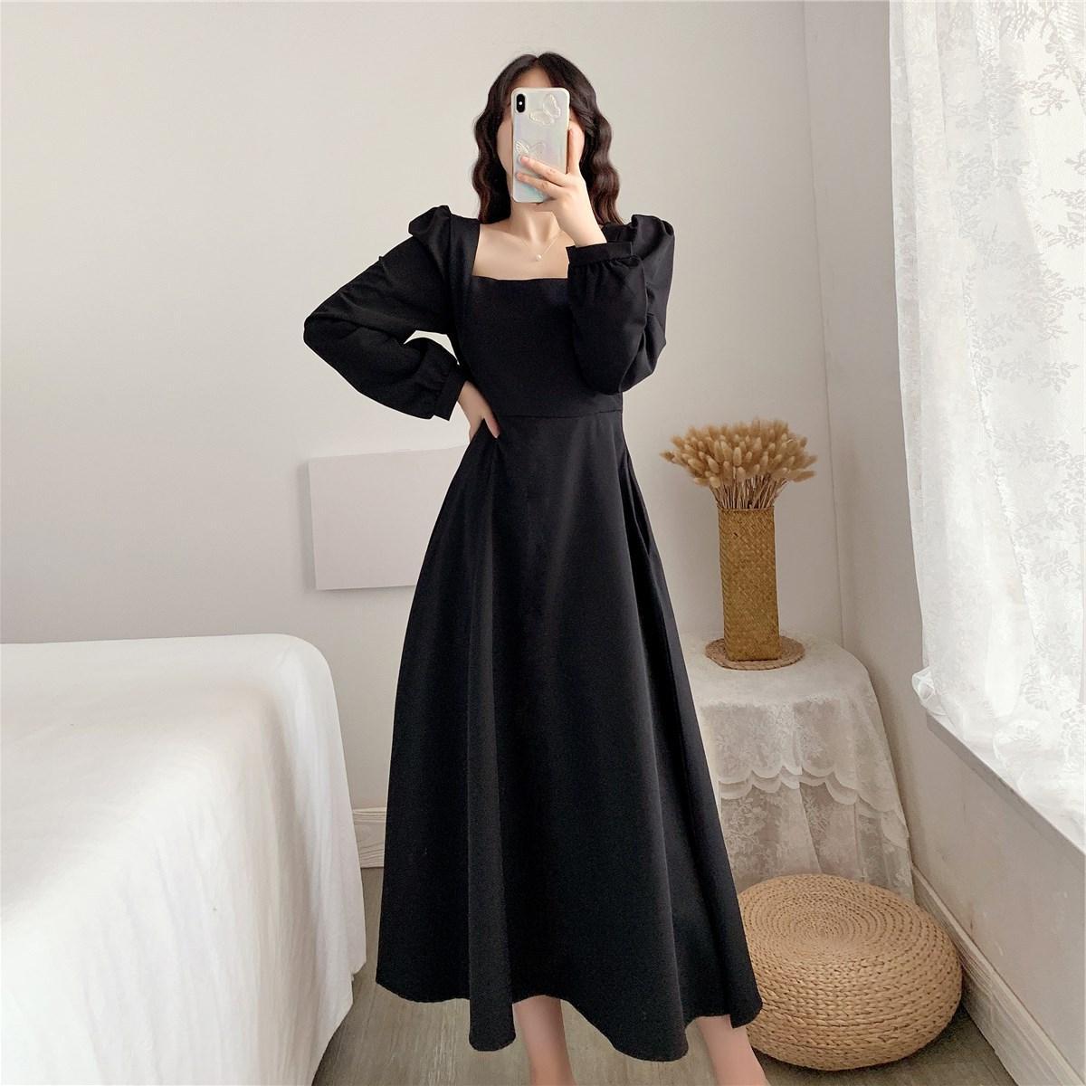 New Year long - sleeved dress temperament square collar knee - length Hepburn style little black dress - Negative Apparel