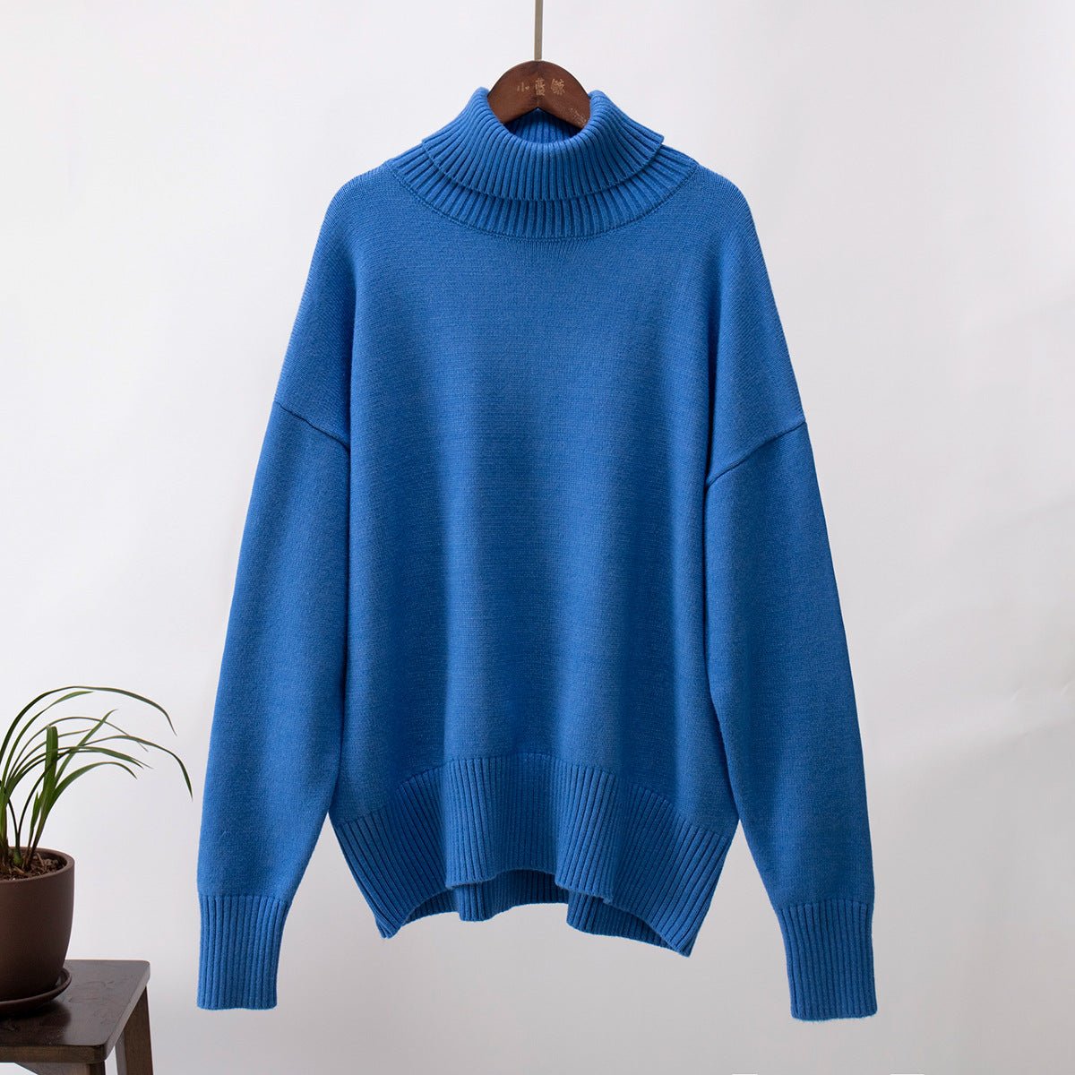 Premium solid color turtleneck sweater - Negative Apparel