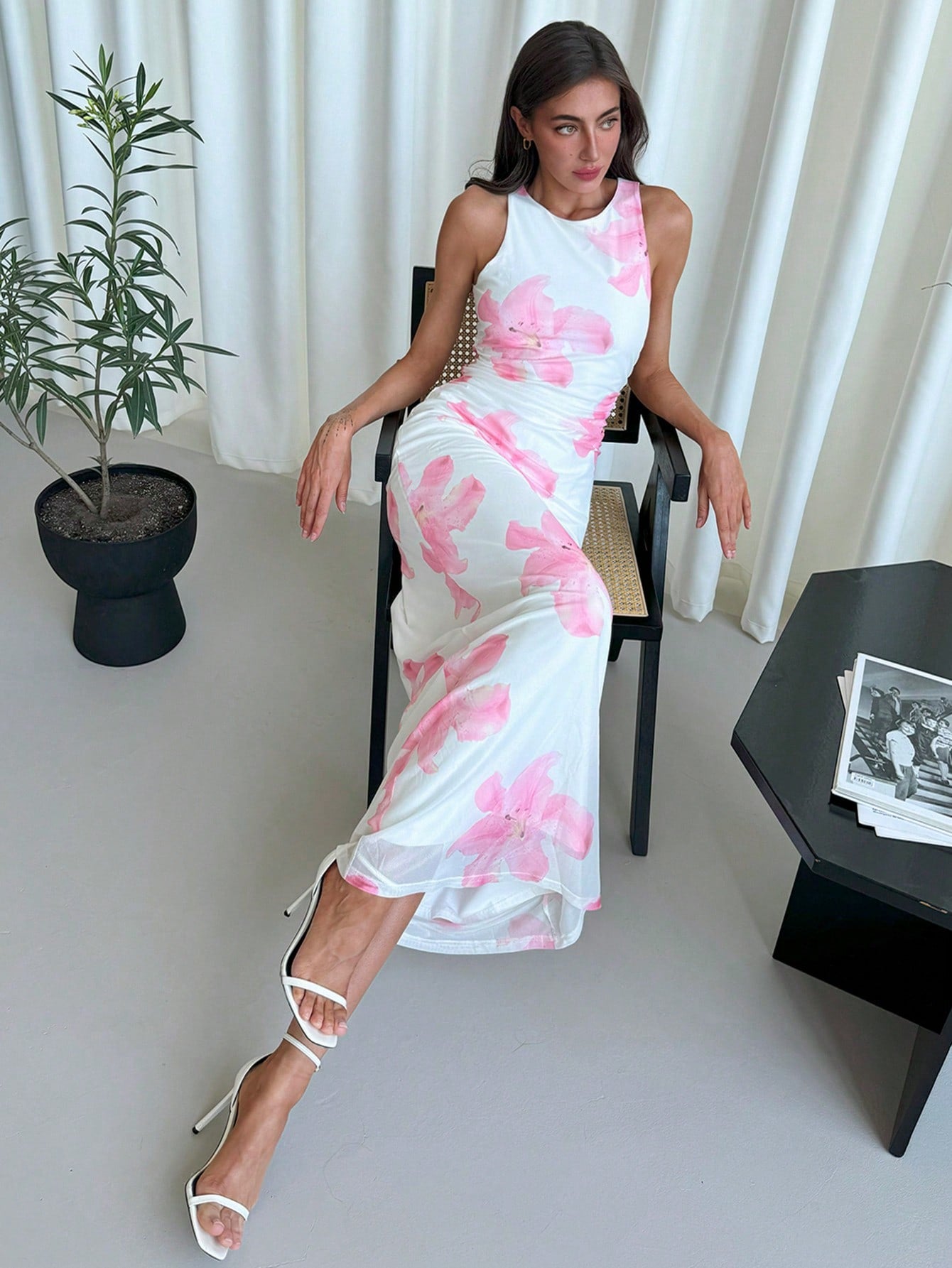 Romantic Vacation Date Sleeveless Bodycon Floral Printed Pleated Long Dress For Women - Negative Apparel