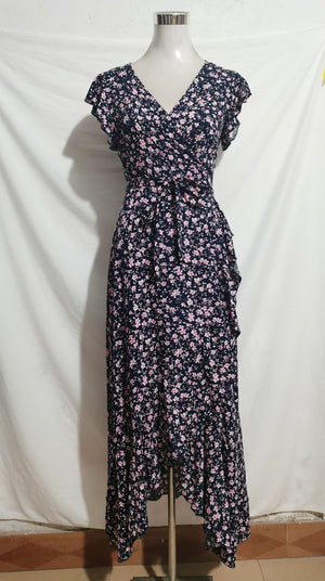 Self - designed V - neck Bohemian holiday style slim lace dress - Negative Apparel