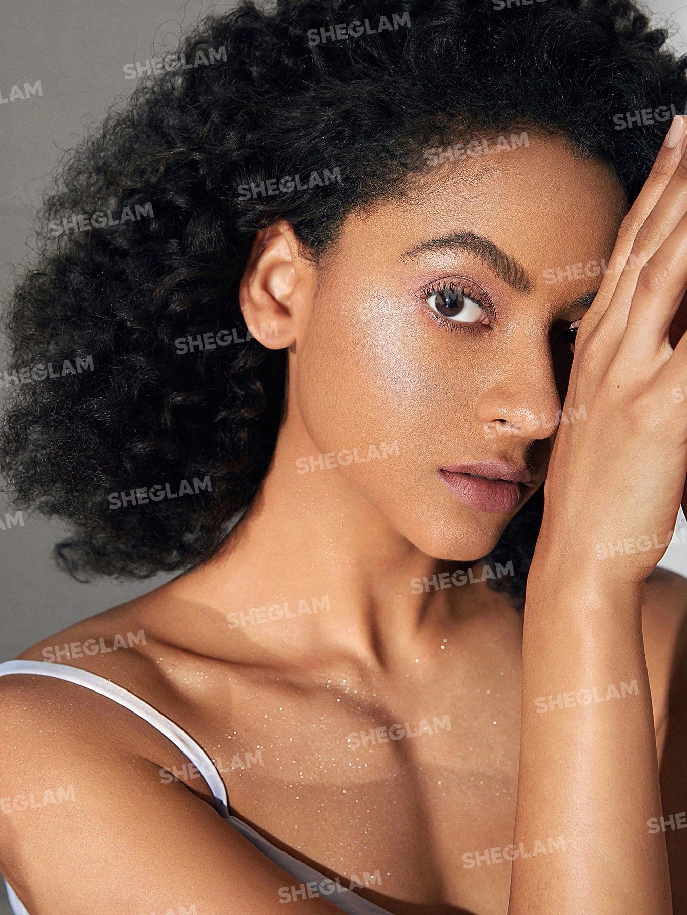 SHEGLAM Cosmic Crystal Mousse Highlighter - Powder Highlighter Shimmer Long Wear Brightening Non-Caking Glow Highlighter Black Friday Winter Gifts Highlighter - Negative Apparel