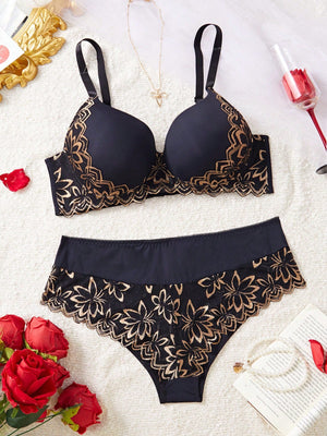 SHEIN 2pcs/Set Plus Size Lingerie Set, Lift & Support Bra With Sexy Lace Patchwork Design And Matching Panty - Negative Apparel