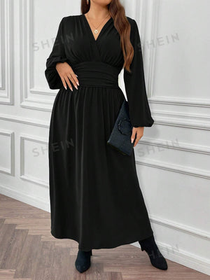 SHEIN Frenchy Plus Size Women's Pleated High Side Split Dress - Negative Apparel