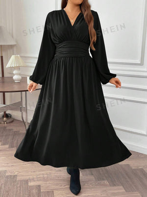 SHEIN Frenchy Plus Size Women's Pleated High Side Split Dress - Negative Apparel