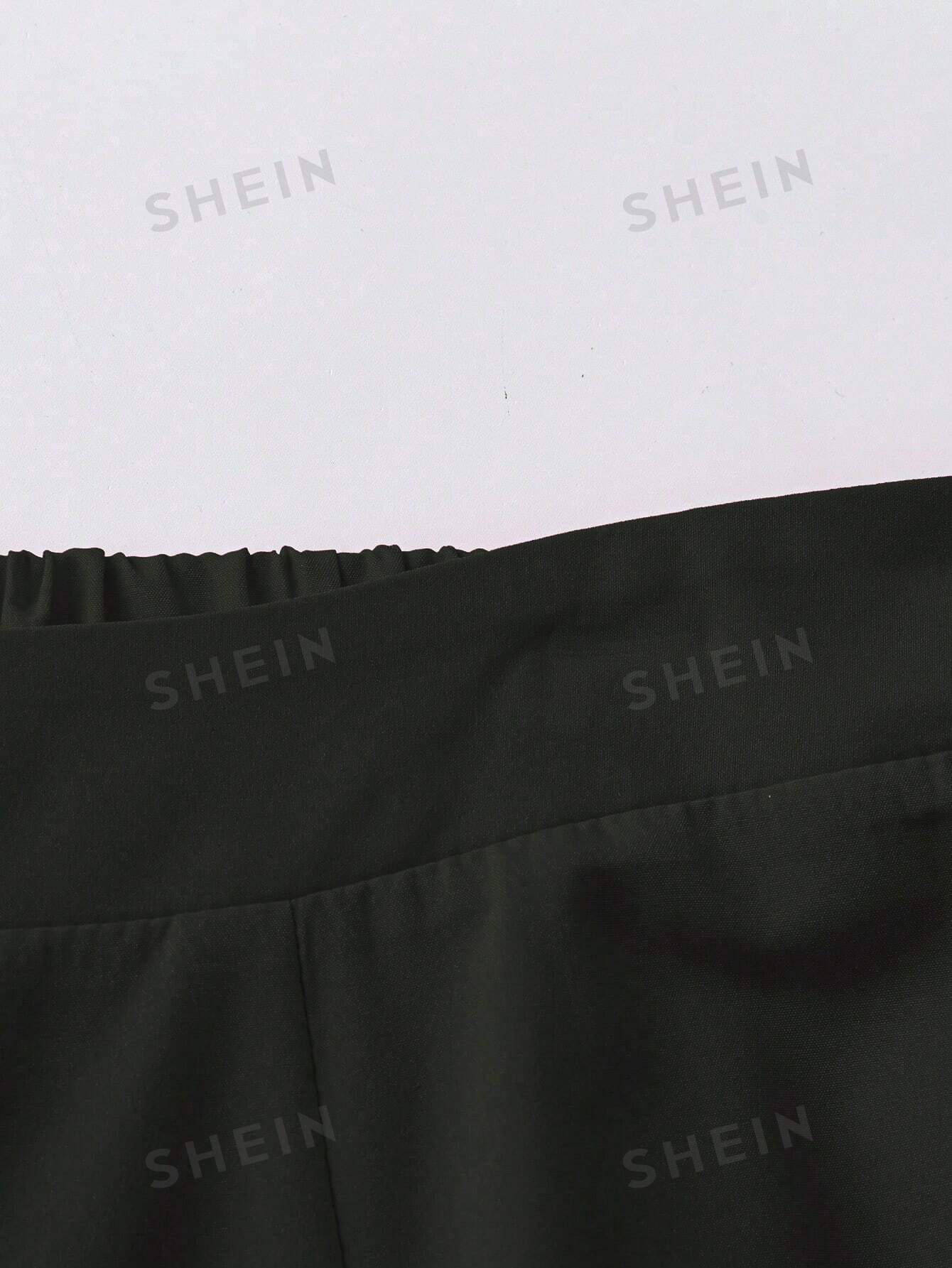 SHEIN Plus Size Women Solid Color Pleated Wide Leg Loose Pants - Negative Apparel
