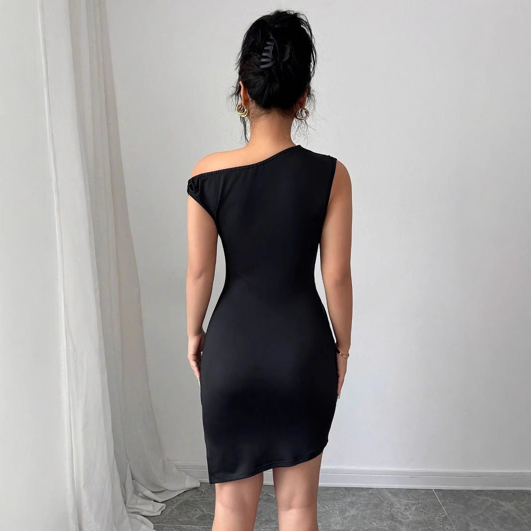 Sleeveless diagonal neck split pleated tight dress - Negative Apparel