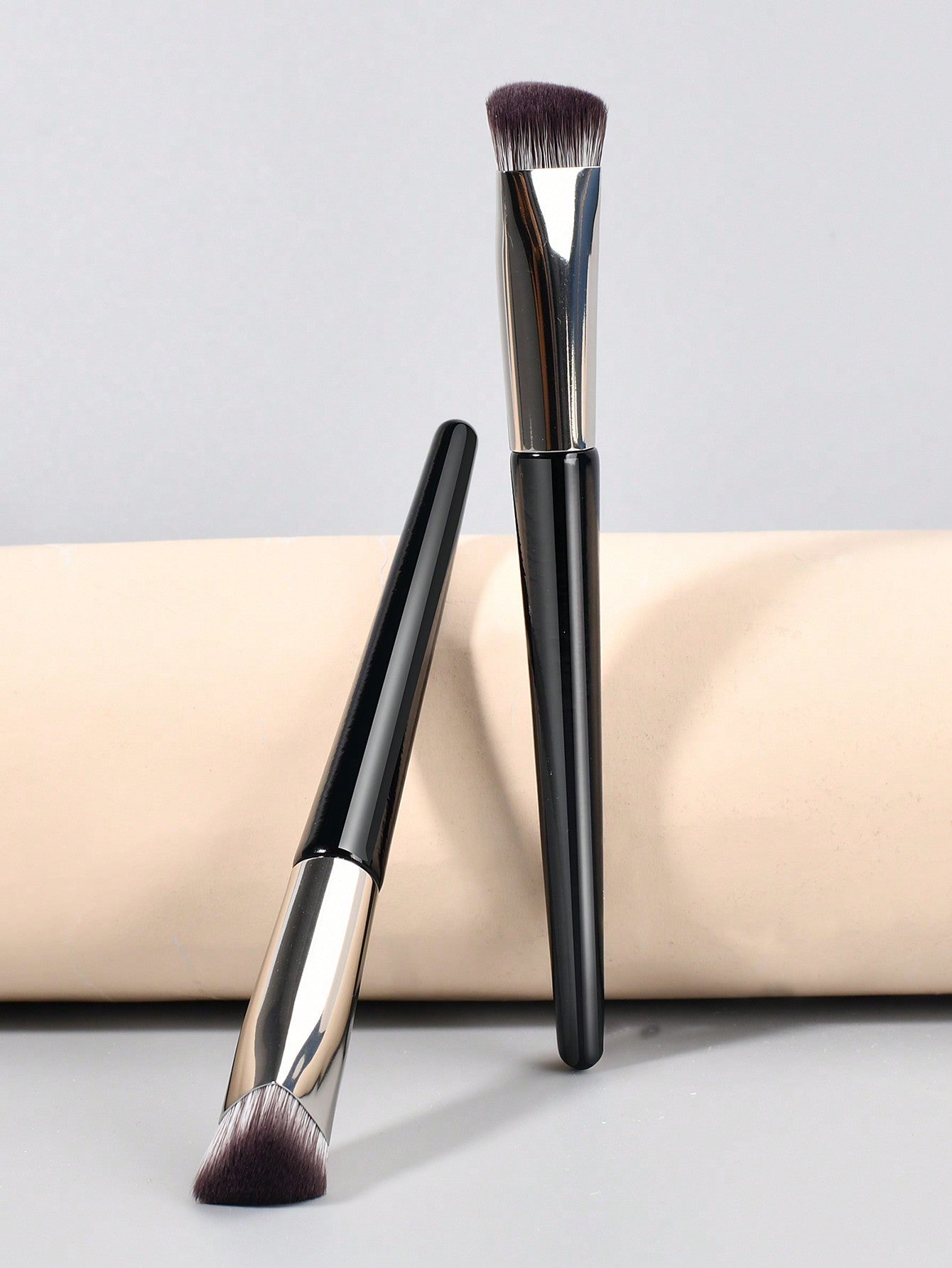 Soft Makeup Brush, Black Triangle Foundation Brush, Concealer Brush, Detail Brush, BB Cream Brush, Isolation Brush, Cover Dark Circles, Eye Bags, Acne Marks, Freckles, Portable Makeup Brush - Negative Apparel