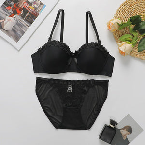 The Butterfly Whisper | Embroidered Floral Lingerie Set with Underwire - Negative Apparel