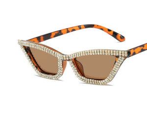 Triangular cat - eye diamond sunglasses – UV400 Full Frame Fashion Shades - Negative Apparel
