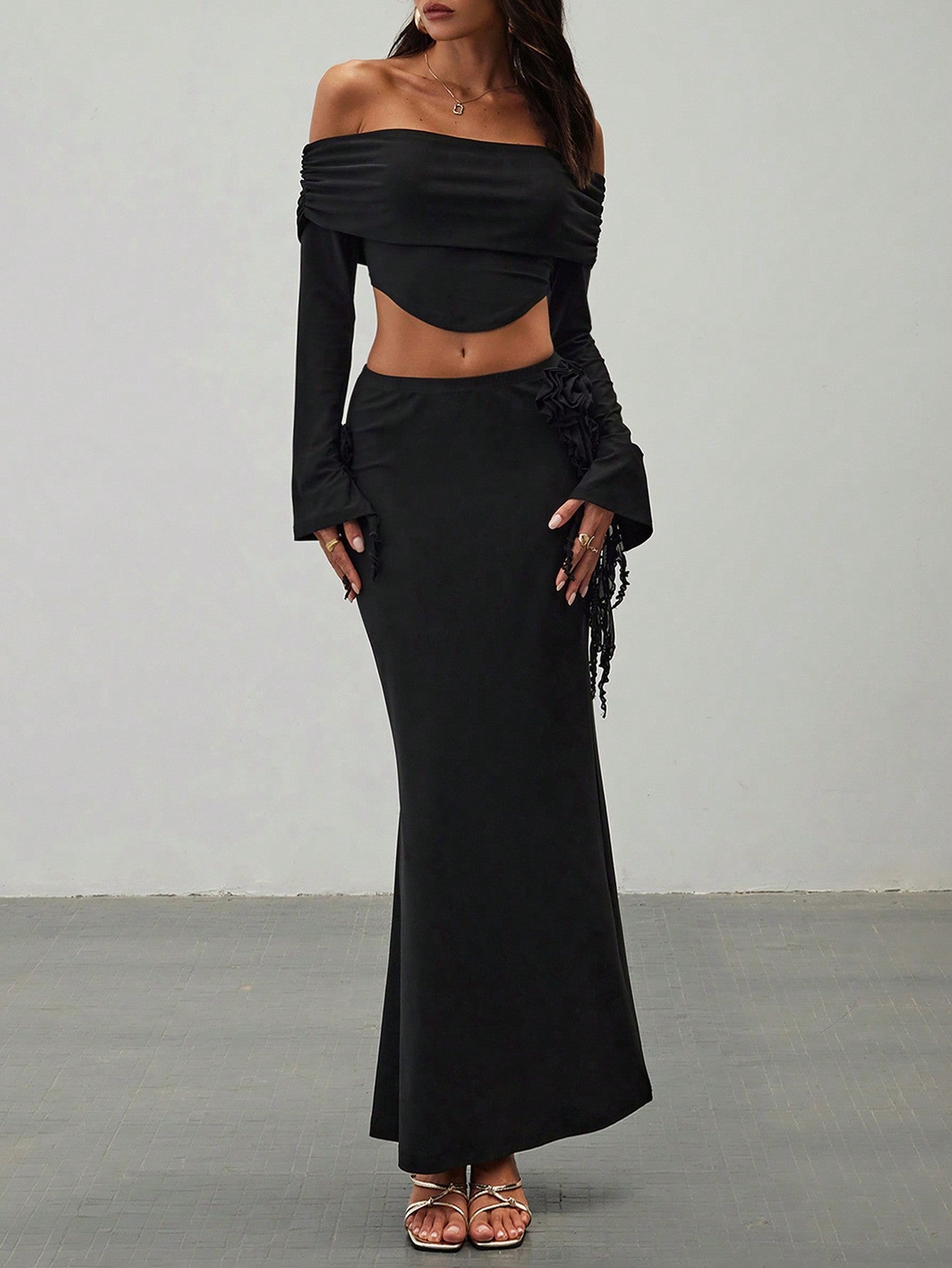 Women's Elegant Sexy Asymmetrical Top And Low Waist Bodycon Skirt Sets With 3D Flowers - Negative Apparel