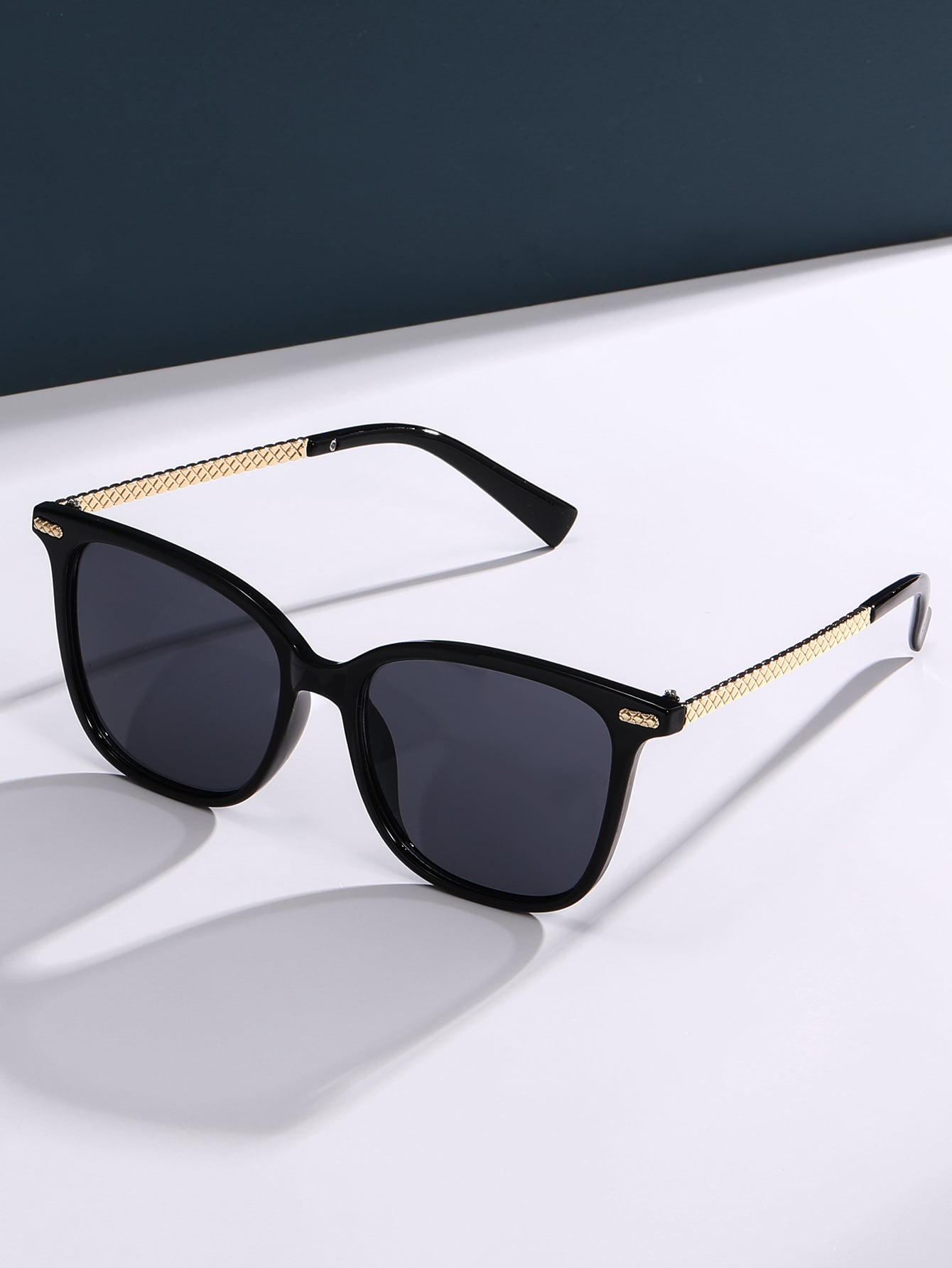 1pair Geometric Frame Sunglasses For Outdoor - Negative Apparel