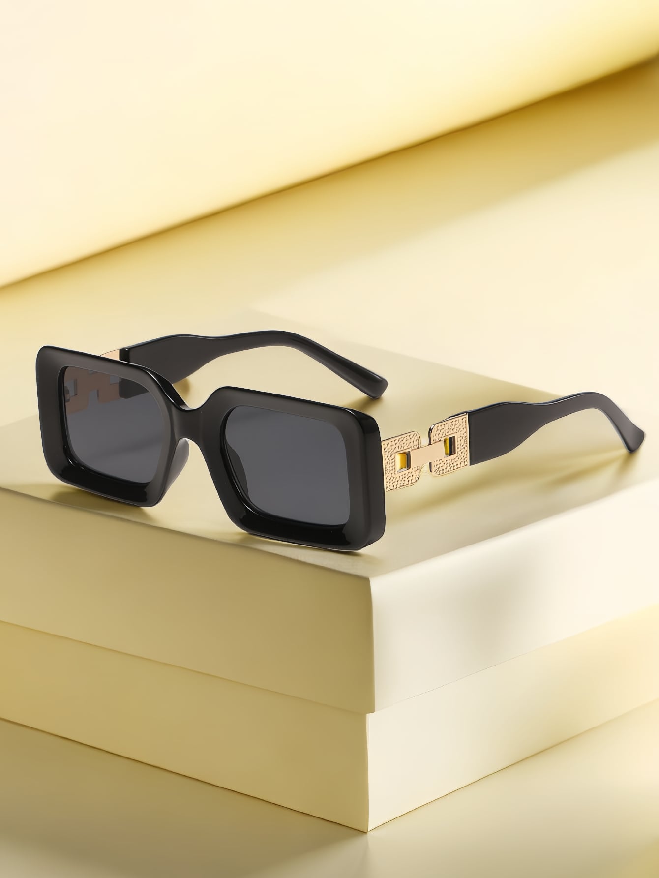 1pc Plastic Square Shaped Fashionable Unisex Sunglasses - Negative Apparel