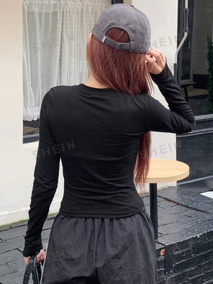 DAZY Letter Graphic Colorblock Tee - Negative Apparel