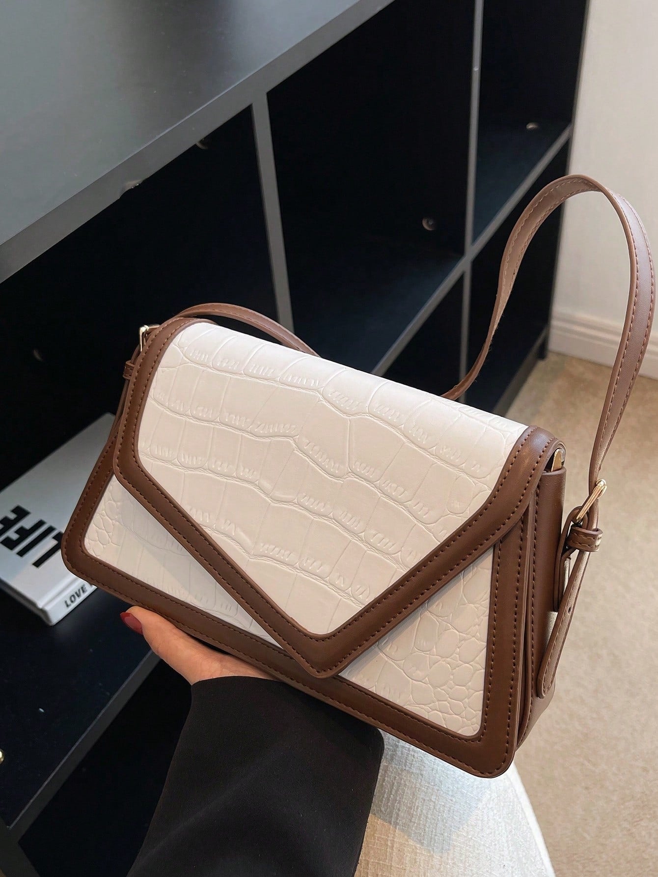 Multicolored Crocodile Pattern Single Shoulder Bag - Negative Apparel