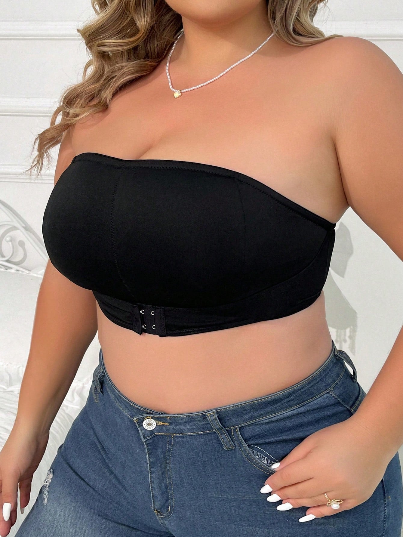 Plus Solid Buckle Detail Tube Bra - Negative Apparel