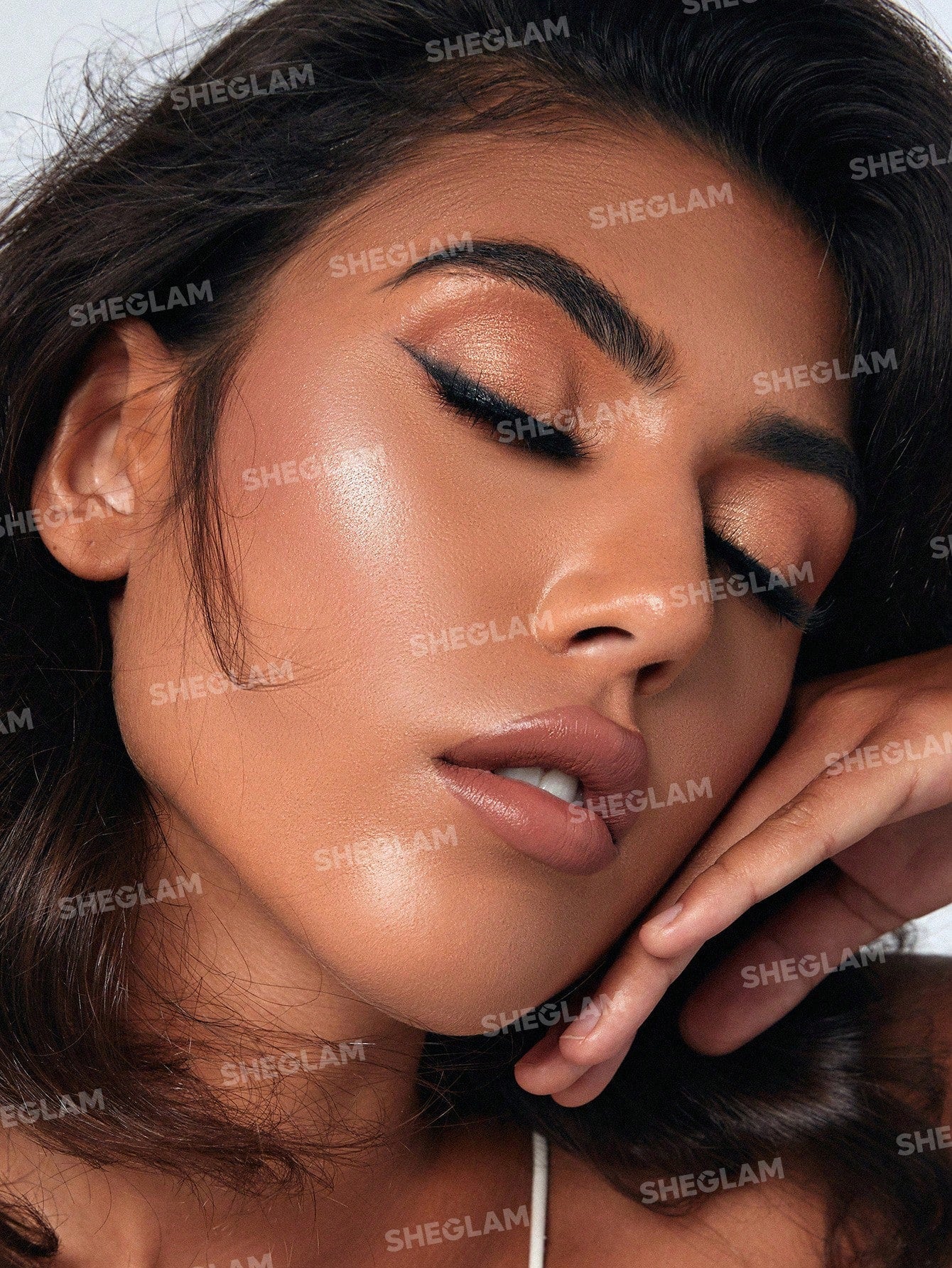 SHEGLAM Glam 101 Hybrid Highlighter & Blush Duo-Seville - Negative Apparel