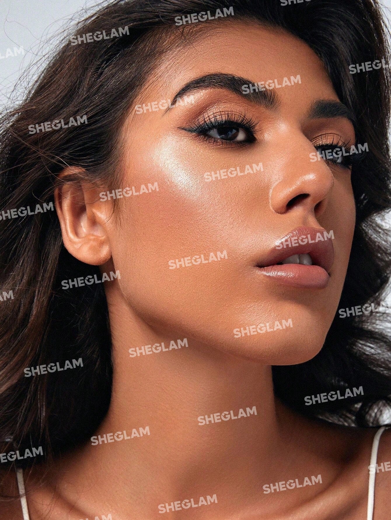 SHEGLAM Glam 101 Hybrid Highlighter & Blush Duo-Seville - Negative Apparel