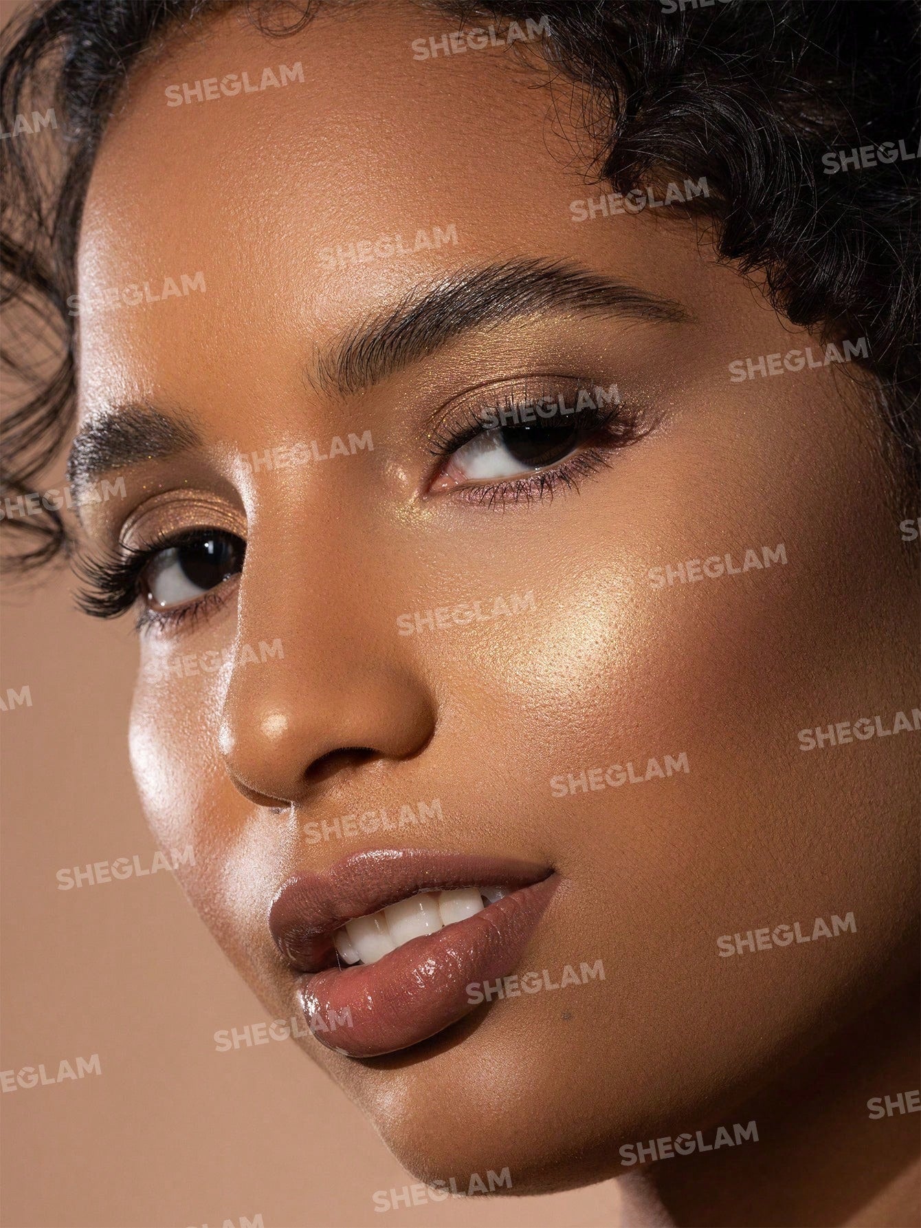 SHEGLAM Glow Bloom Liquid Highlighter - Negative Apparel