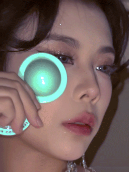 SHEGLAM Lunar Glow Highlighter Multi-Dimensional Shine Highlighter - Negative Apparel