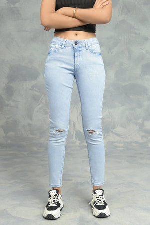 Slim Fit Ripped Jeans - Negative Apparel
