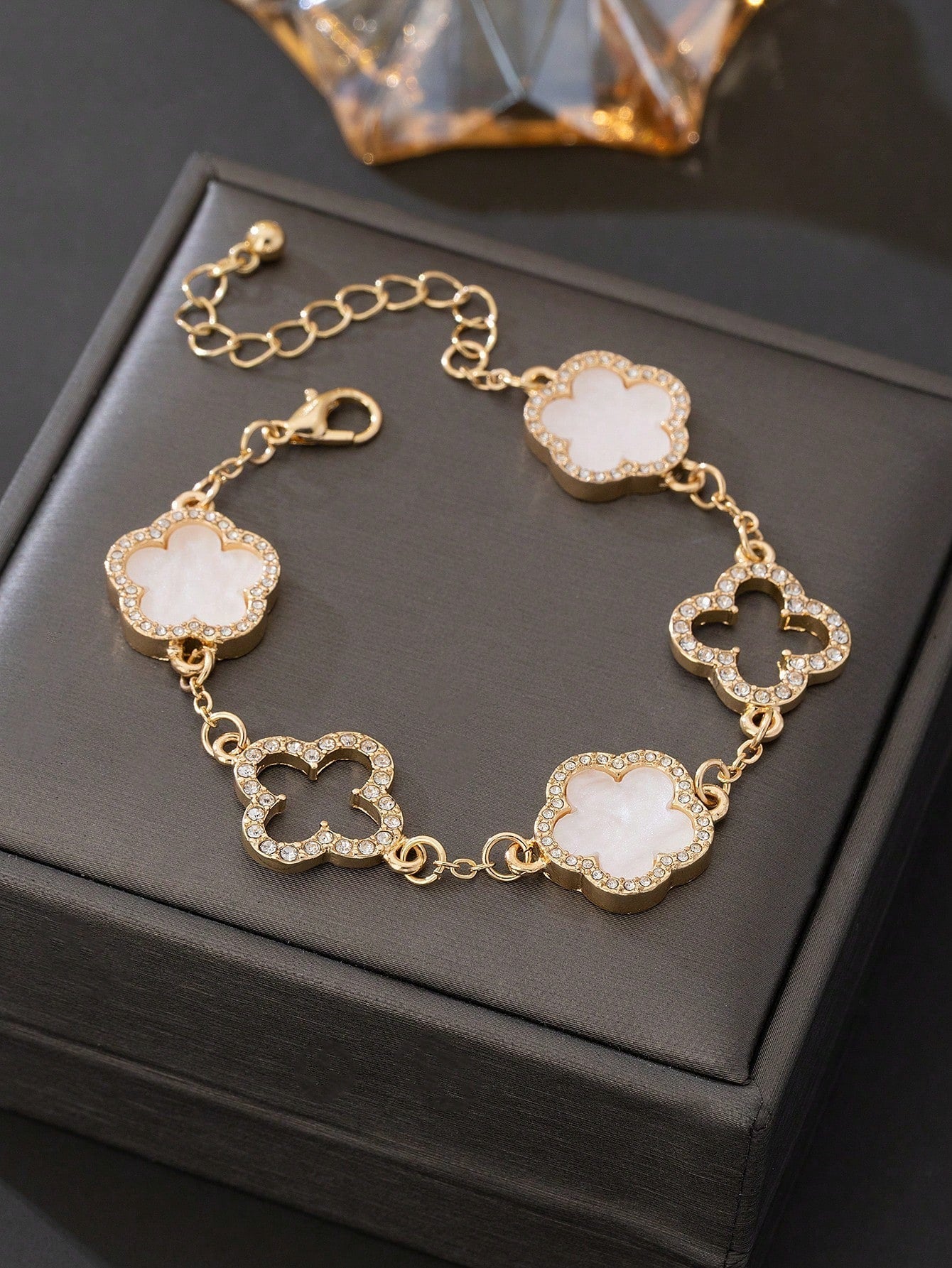 1pc Luxury Elegant Rhinestone Hollow Clover & Flower Charm Bracelet FD - Negative Apparel