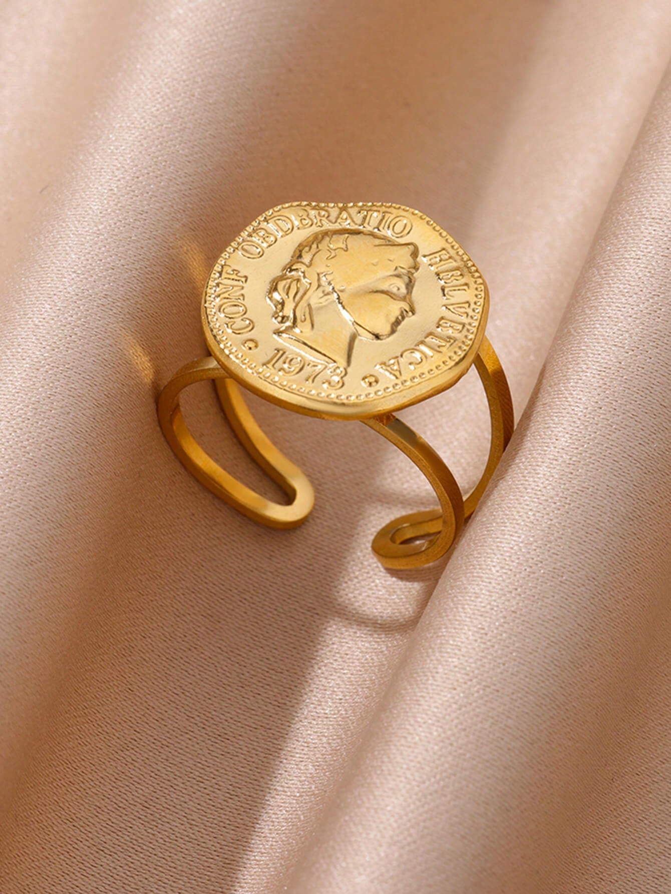 1Pc Vintage Ancient Greek Arethusa Goddess Coin Ring - Negative Apparel
