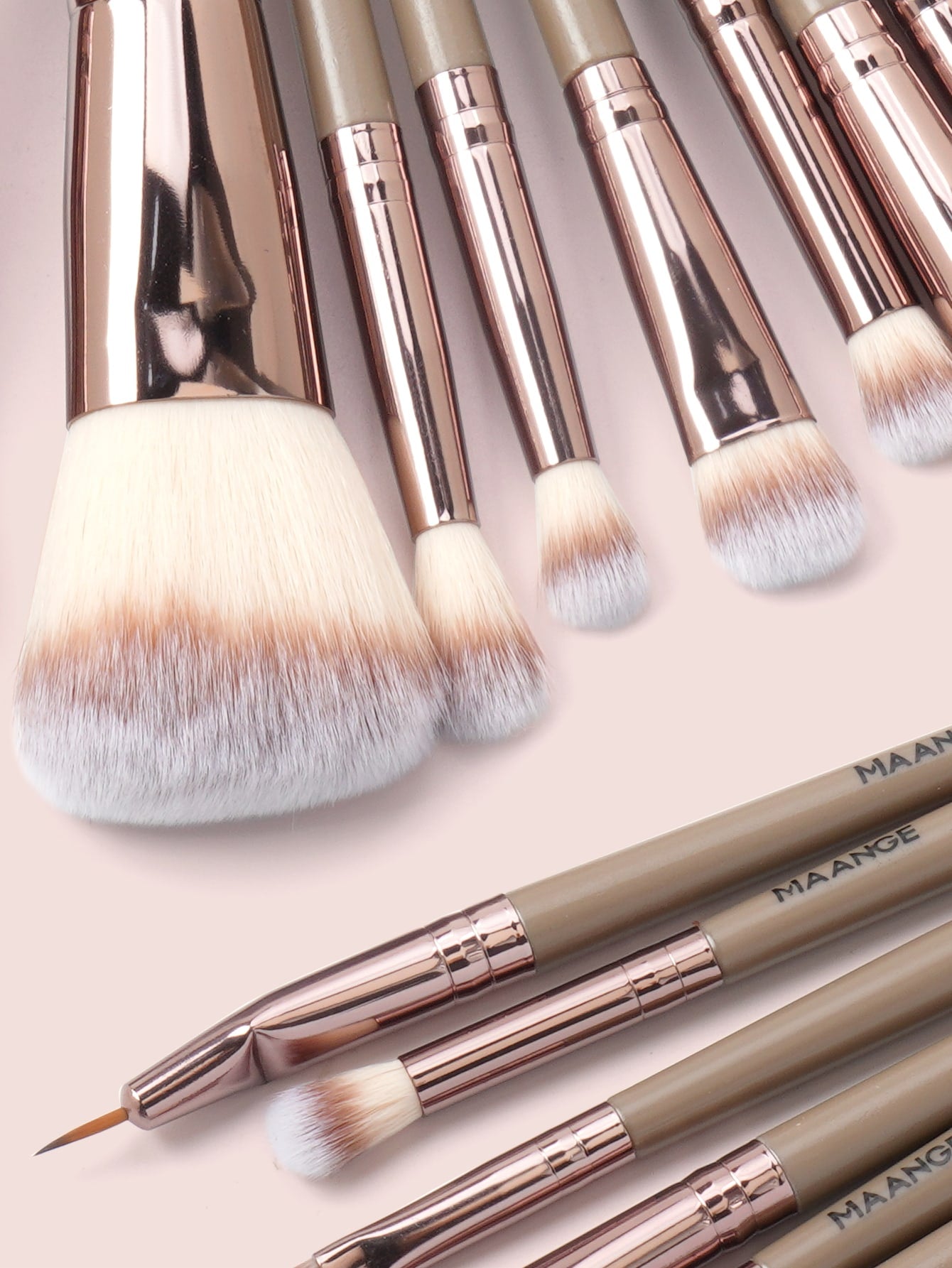 20pcs Professional Makeup Brush Set,Makeup Tools With Soft Brush Hair For Easy Carrying,Foundation Brush,Eye Shadow Brush,Eyebrow Brush,Concealer Brush,Contour Brush,Brush Set For Travel - Negative Apparel