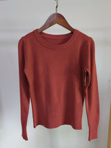 Knitted short top bottoming shirt autumn and winter 2021 new slim-fitting long-sleeved round neck with high-waisted sweater women's wholesale