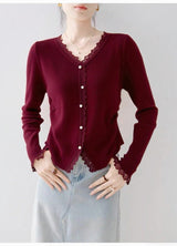 Andy velvet new lace splicing V - neck sweater knitted sweater pearl buckle age - reducing design women's foreign style top - Negative Apparel