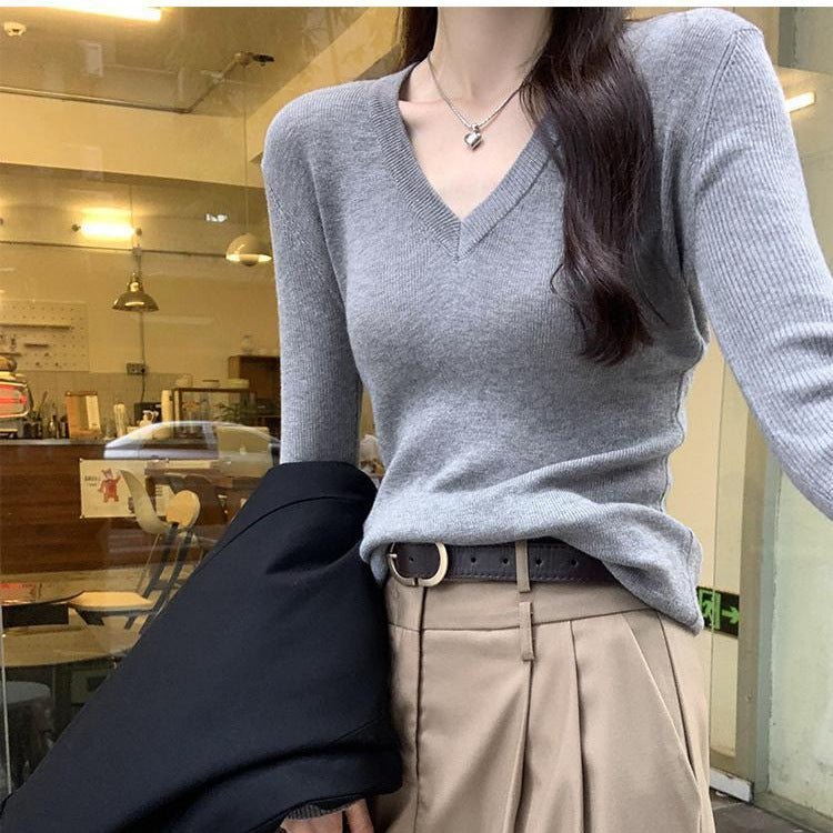 Andy velvet shoulder V - neck inside knitted bottoming shirt women's autumn and winter new slim and thin design solid color top - Negative Apparel