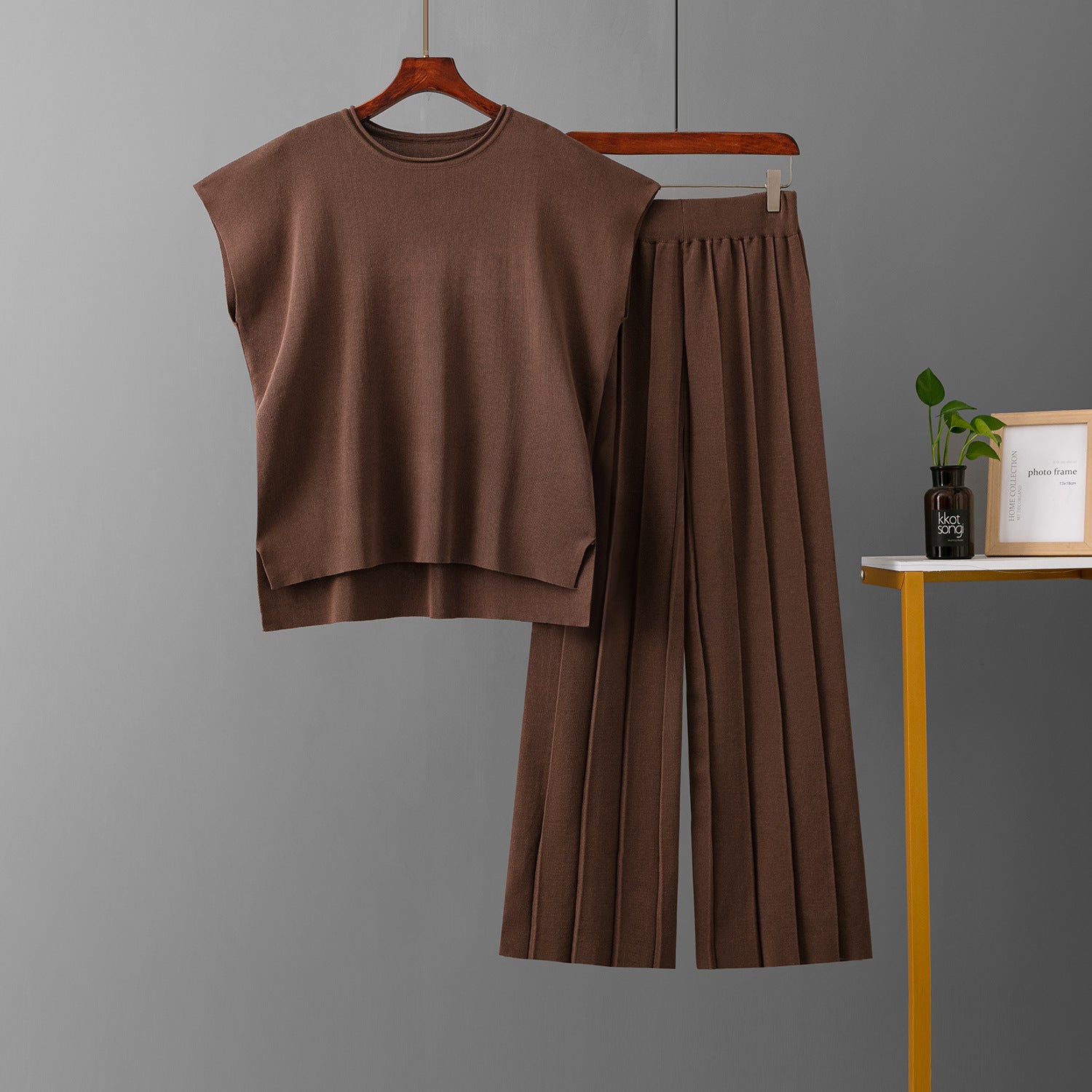 Casual suit women's summer new solid color sleeveless vest knitted sweater wide - leg pants large size ice silk suit - Negative Apparel