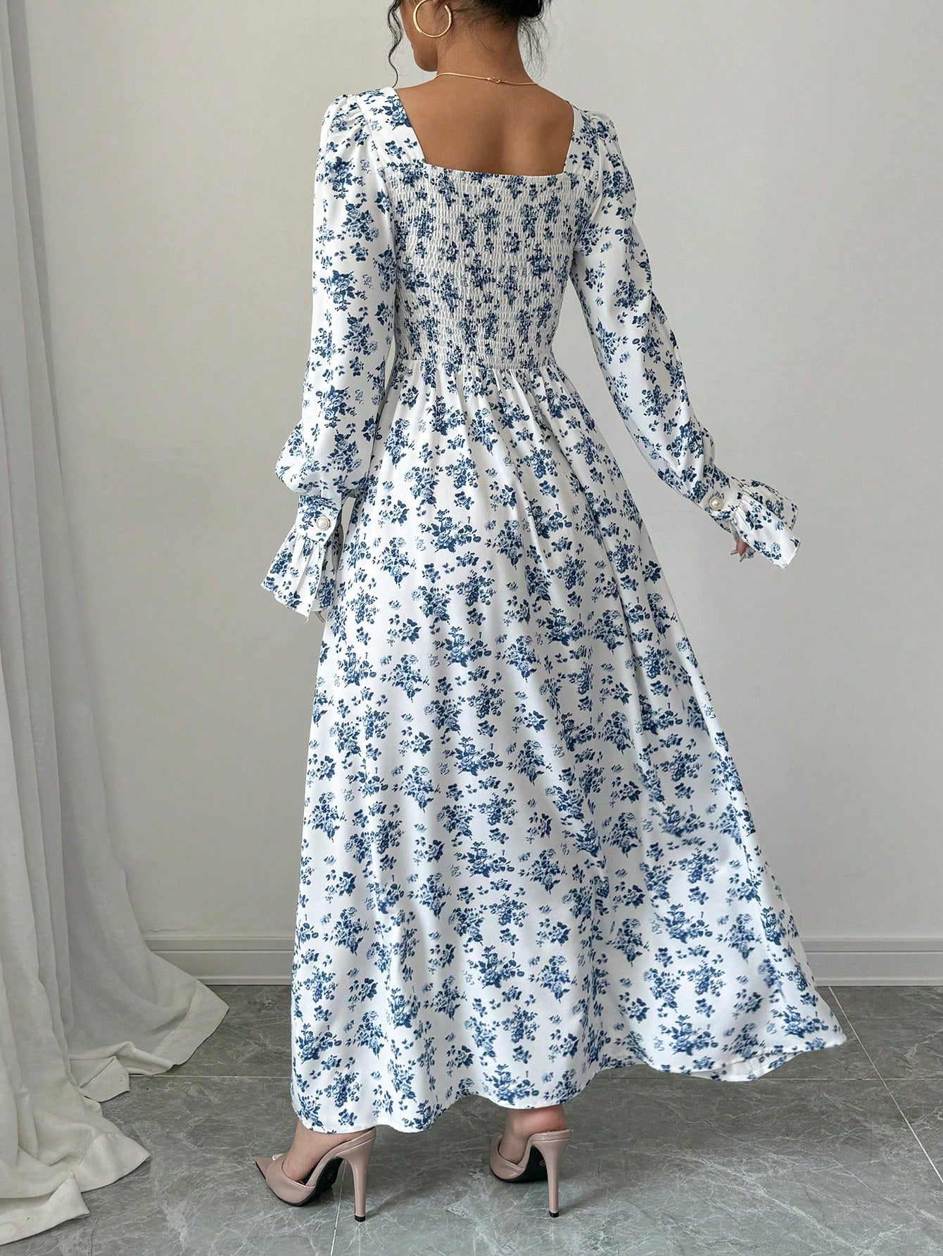 Elegant Floral Print Square Neck Dress With Ruffle Trim, Ruffle Sleeve, Pearl Button Decor - Negative Apparel