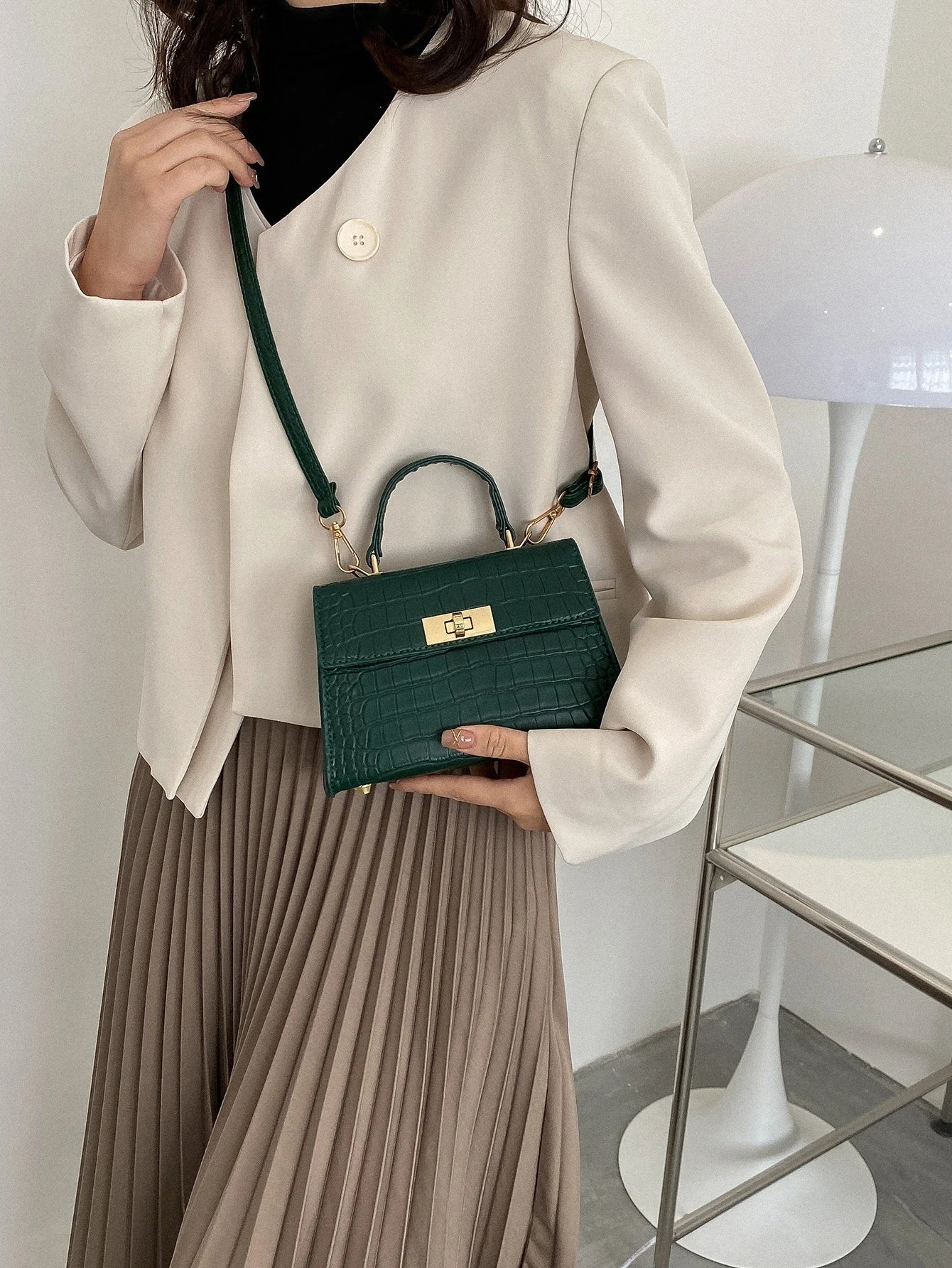 Mini Crocodile Embossed Twist Lock Flap Square Bag Handbag, Crossbody Bag, Shoulder Bag Minimalist, Casual Solid Color Portable, Lightweight, With Adjustable Strap For Women, Rookies & White - Collar Workers, For Girl, For Woman Perfect For Office, Work, Bu - Negative Apparel