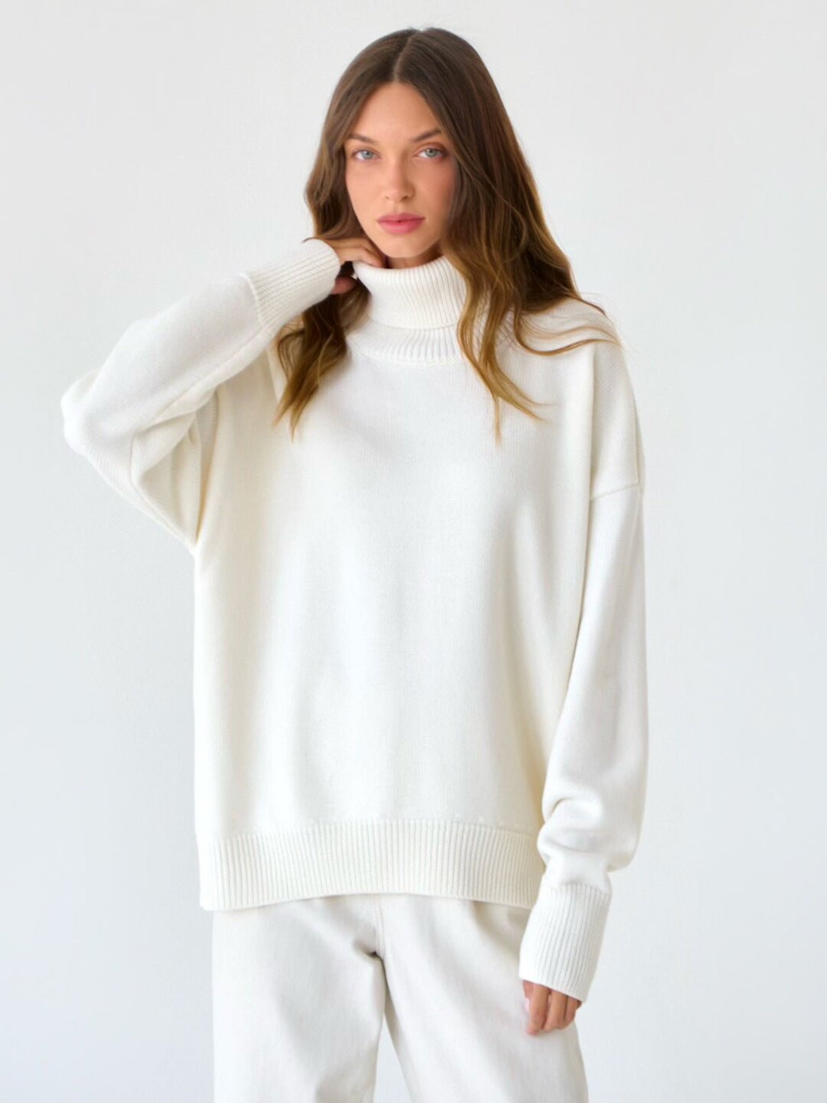 Premium solid color turtleneck sweater - Negative Apparel