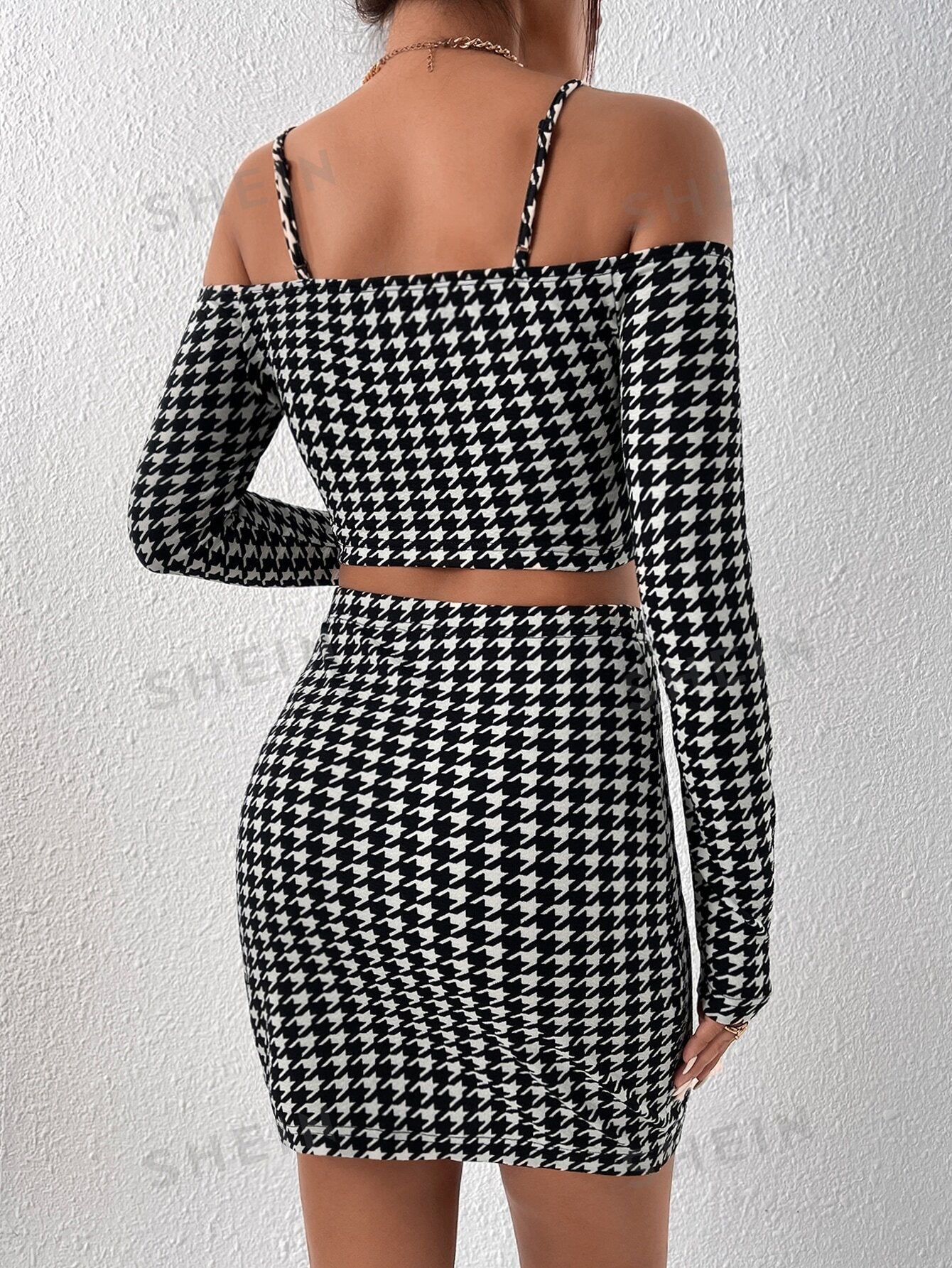 Privé Houndstooth Print Cold Shoulder Crop Top & Bodycon Skirt - Negative Apparel