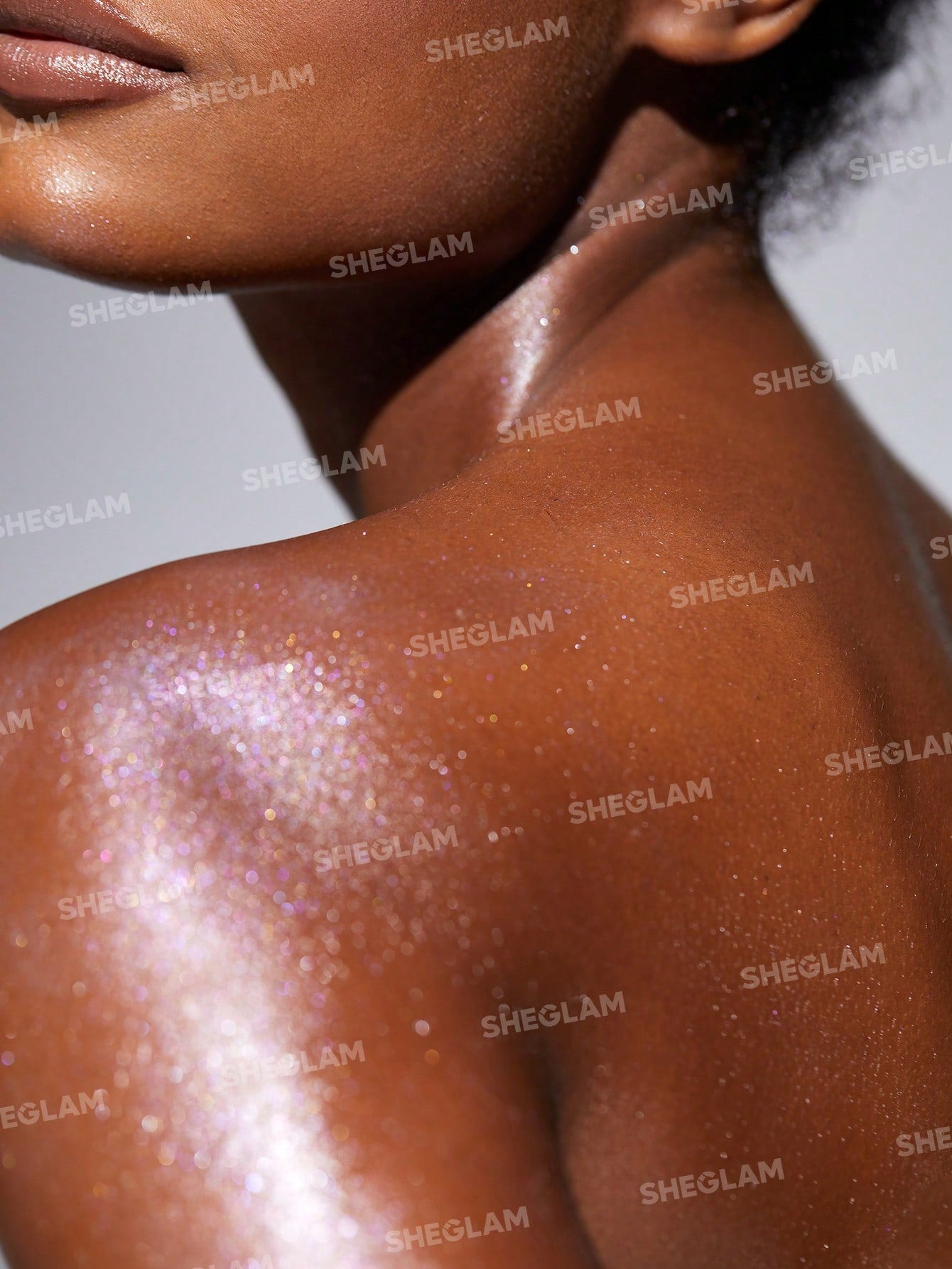 SHEGLAM Go Go Glow Highlighting Body Mist - Negative Apparel