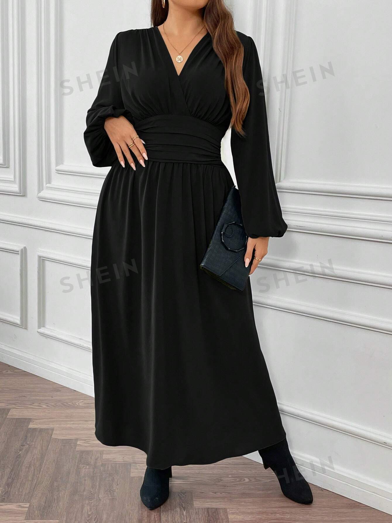 SHEIN Frenchy Plus Size Women's Pleated High Side Split Dress