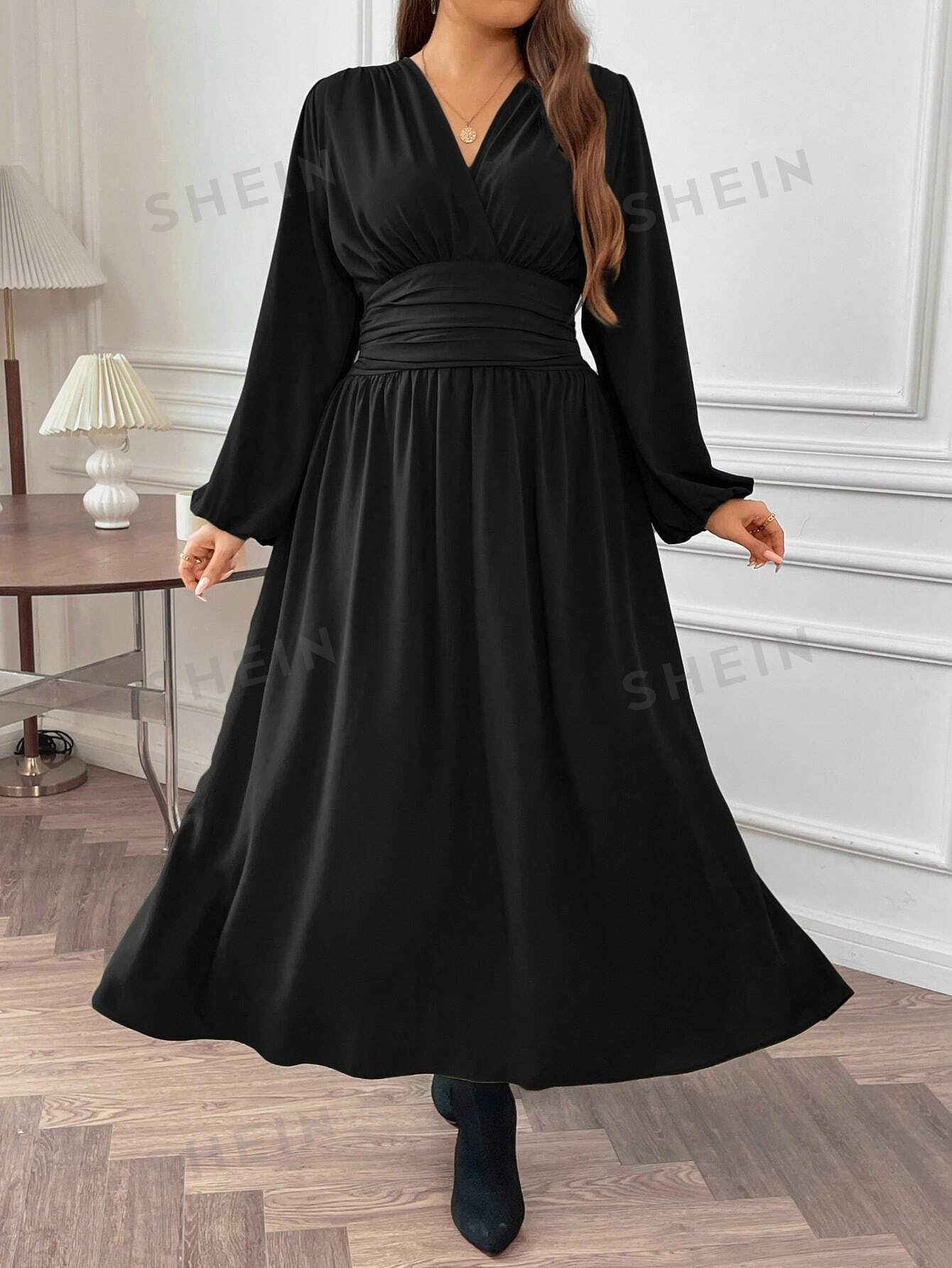 SHEIN Frenchy Plus Size Women's Pleated High Side Split Dress - Negative Apparel