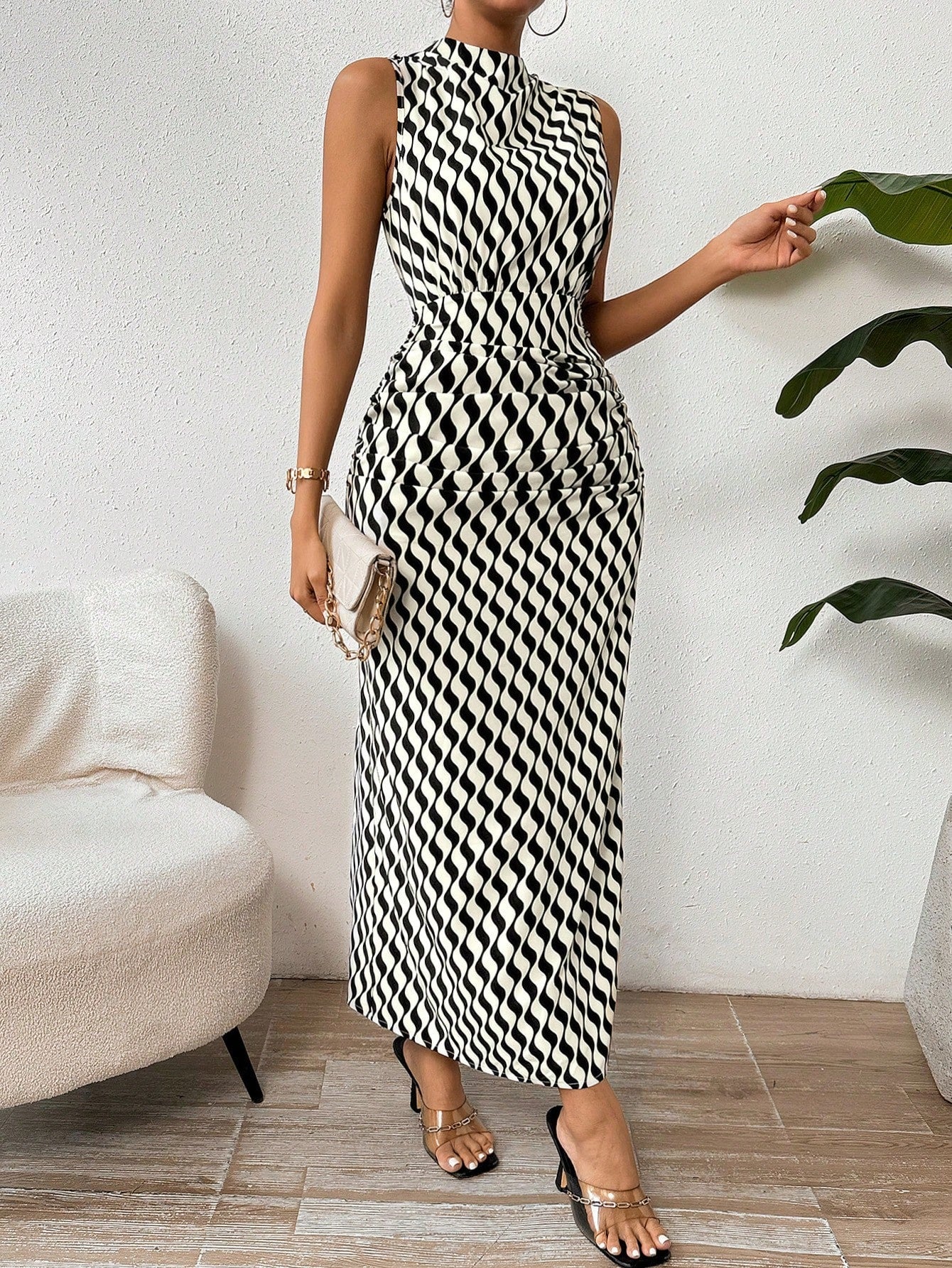 SHEIN Privé Women'S Stand Collar Wave Striped Sleeveless Dress - Negative Apparel