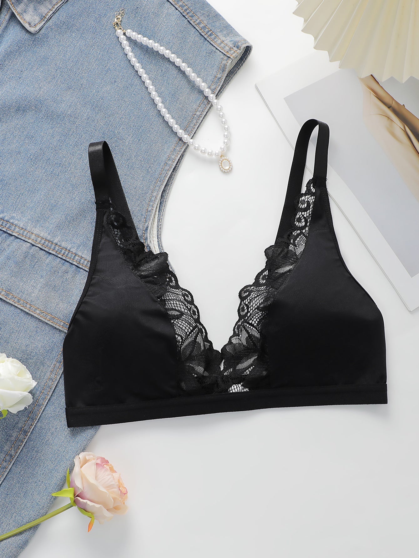 The Lace Comfort | Wireless Lace Push - Up Bra - Negative Apparel