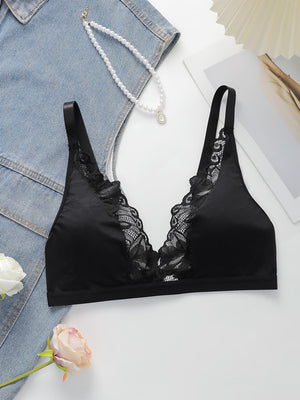 The Lace Comfort | Wireless Lace Push - Up Bra - Negative Apparel