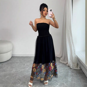Women's sexy flower embroidered tube top dress, casual and simple - Negative Apparel